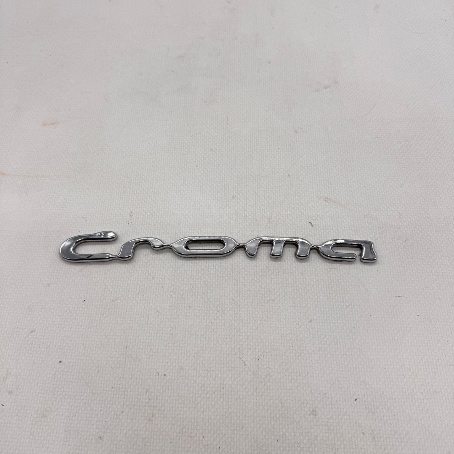 SCRITTA FIAT CROMA LOGO EMBLEMA SIGA BADGE FREGIO ORIGINALE L-344