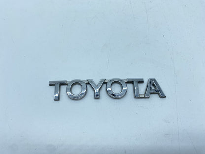 SCRITTA TOYOTA LOGO EMBLEMA SIGA BADGE FREGIO POSTERIORE ORIGINALE