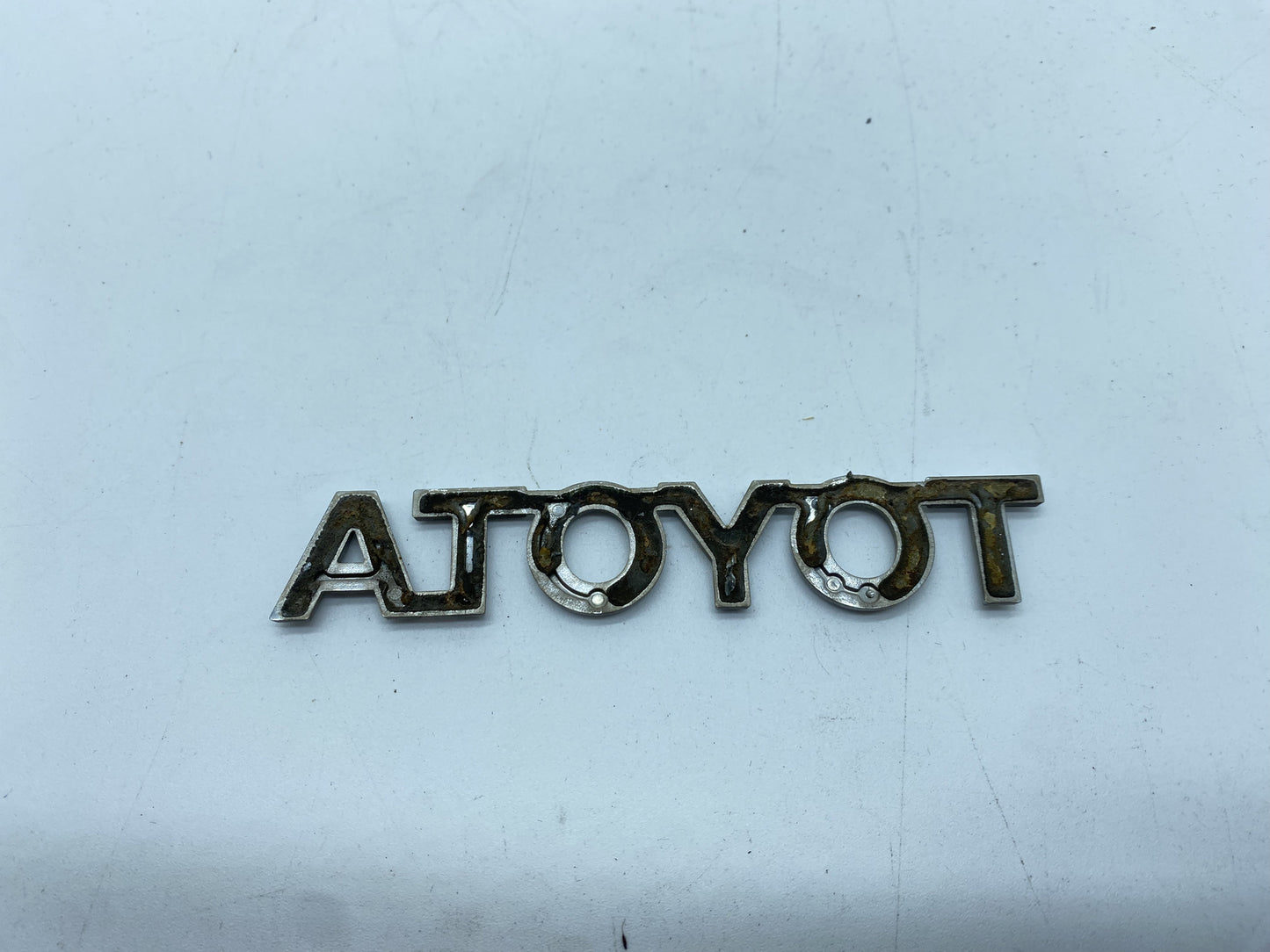 SCRITTA TOYOTA LOGO EMBLEMA SIGA BADGE FREGIO POSTERIORE ORIGINALE