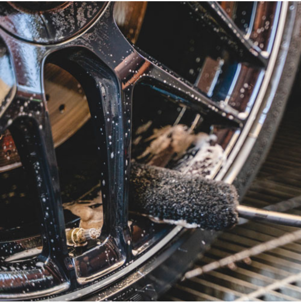 MA-FRA Wheel & Tyre Cleaner - Vista applicazione